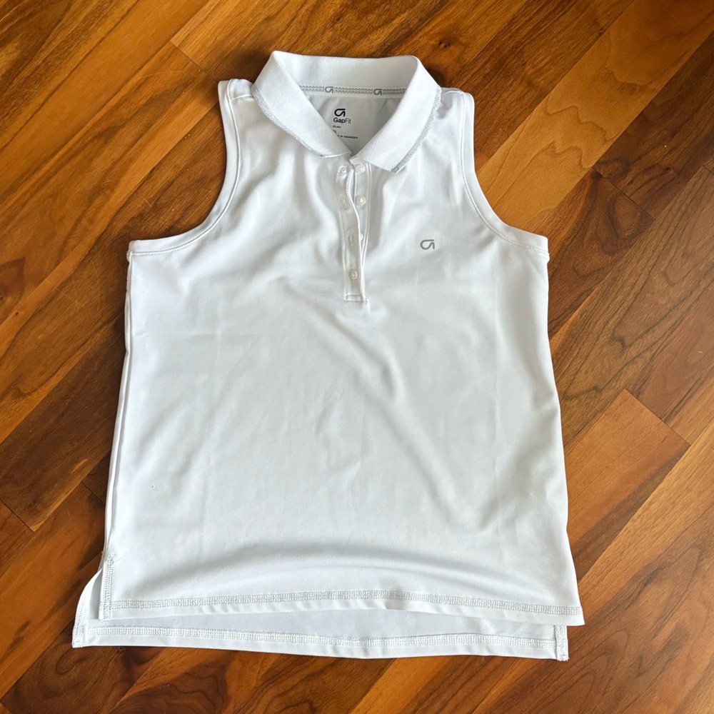 Gap fit - White Tennis Tank - Size XS/S, EUC